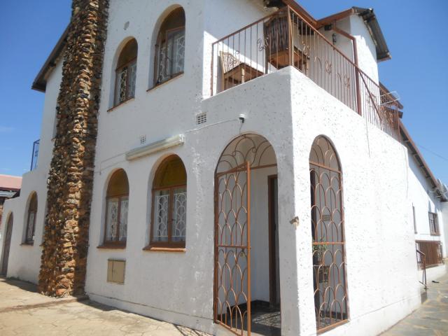 5 Bedroom House for Sale For Sale in Laudium - Private Sale - MR102032