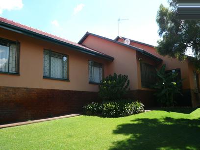 3 Bedroom House for Sale For Sale in Constantia Glen - Home Sell - MR10207