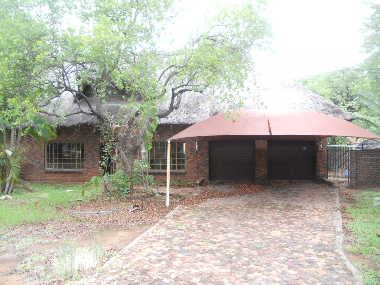 Front View of property in Phalaborwa