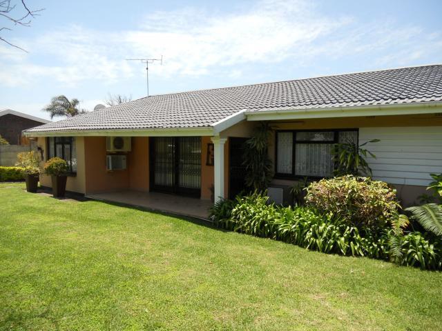 4 Bedroom House for Sale For Sale in Scottburgh - Private Sale - MR102092