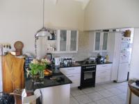 Kitchen - 13 square meters of property in Oudtshoorn