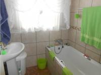 Main Bathroom - 34 square meters of property in Rikasrus AH