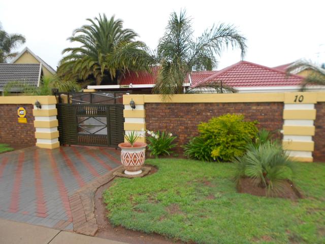 3 Bedroom House for Sale For Sale in Brakpan - Home Sell - MR102188