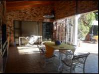 Patio - 37 square meters of property in Randfontein