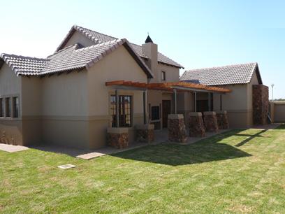3 Bedroom House for Sale For Sale in Silver Lakes Golf Estate - Home Sell - MR10249
