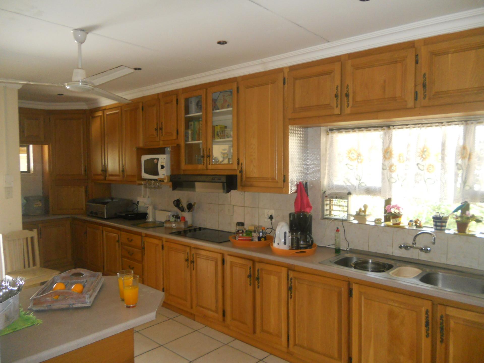 Kitchen - 38 square meters of property in Margate