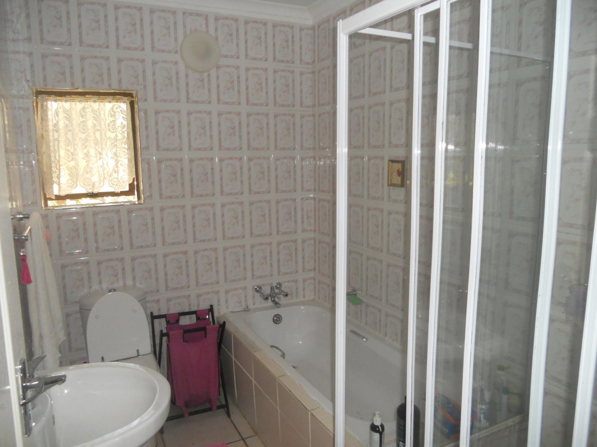 Bathroom 3+ - 29 square meters of property in Margate