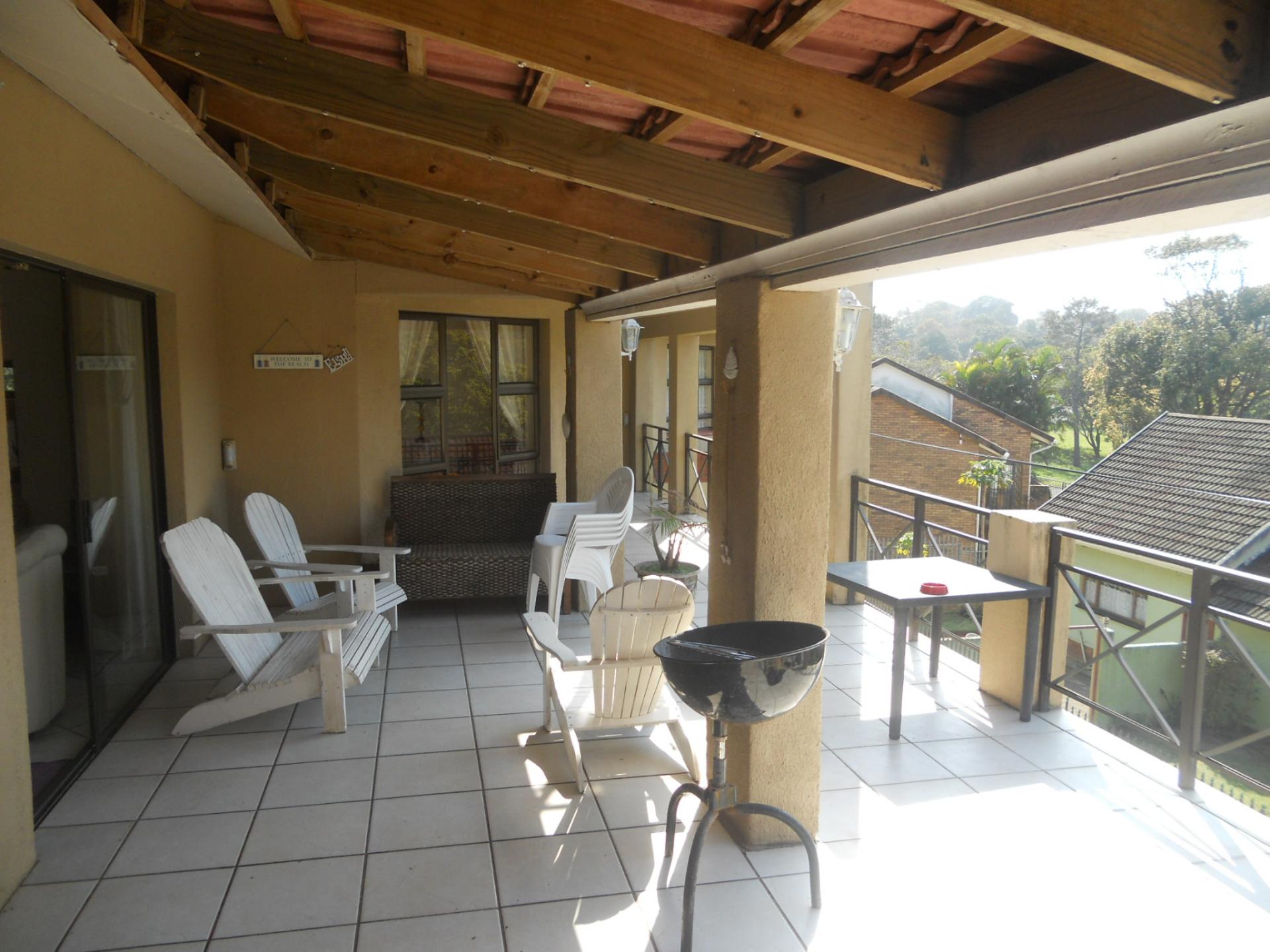 Spaces - 126 square meters of property in Margate