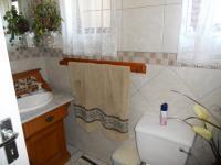 Bathroom 2 - 5 square meters of property in Umkomaas