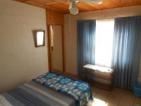 Bed Room 3 - 13 square meters of property in Pearly Beach