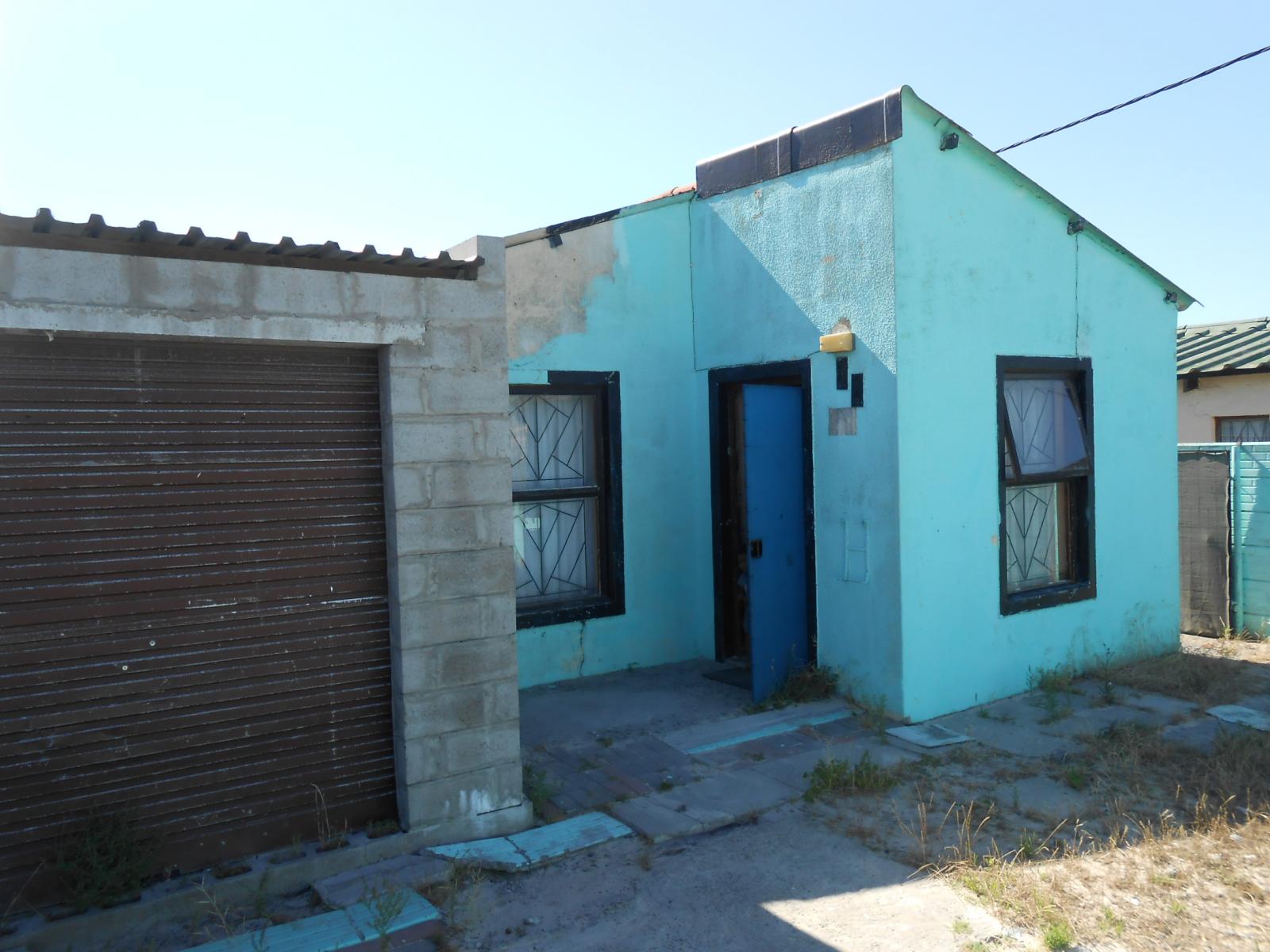 Front View of property in Delft