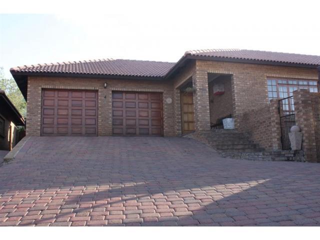 3 Bedroom House for Sale For Sale in Emalahleni (Witbank)  - Home Sell - MR103468