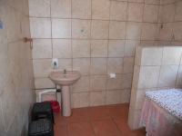 Bathroom 3+ - 17 square meters of property in Port Shepstone