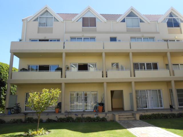 2 Bedroom Apartment for Sale For Sale in Somerset West - Private Sale - MR103591