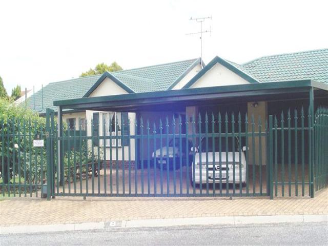 3 Bedroom House for Sale For Sale in Impala Park - Private Sale - MR103650