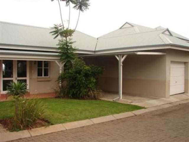 Front View of property in Waterval East