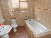 Main Bathroom - 9 square meters of property in Paarl