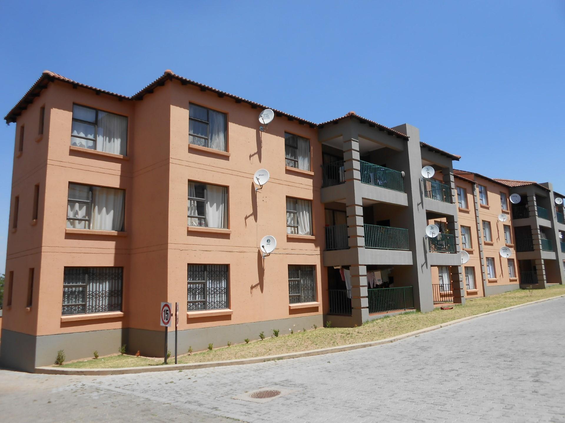 Front View of property in Germiston South (Industries EA)