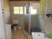 Bathroom 1 - 12 square meters of property in Tiegerpoort