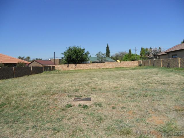 Land for Sale For Sale in Rayton - Home Sell - MR103898