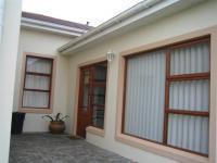 Spaces - 17 square meters of property in Onrus Rivier (Onrus)