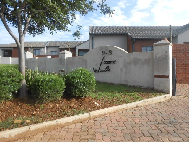 3 Bedroom House for Sale For Sale in Mooikloof Ridge - Home Sell - MR104098