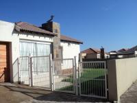 3 Bedroom 2 Bathroom Cluster for Sale for sale in Emalahleni (Witbank) 