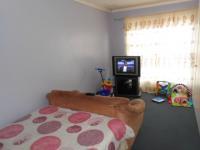 Bed Room 3 - 17 square meters of property in Pelikan Park
