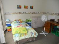 Bed Room 1 - 14 square meters of property in George East