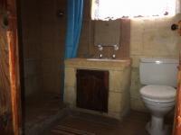 Main Bathroom - 3 square meters of property in Hibberdene