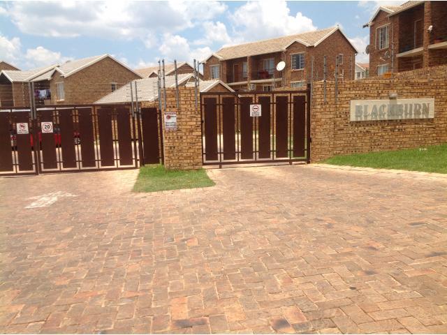 2 Bedroom Apartment for Sale and to Rent For Sale in Kempton Park - Home Sell - MR104595