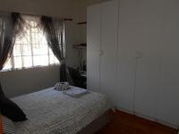 Bed Room 1 - 26 square meters of property in Krugersdorp