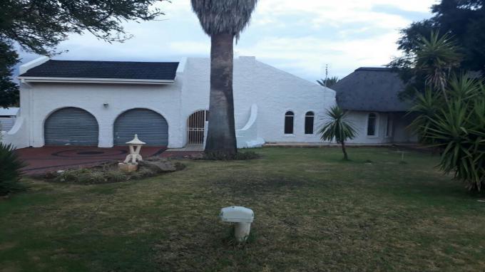 4 Bedroom House for Sale For Sale in Klerksdorp - Private Sale - MR104694