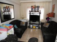 Lounges - 12 square meters of property in Tongaat