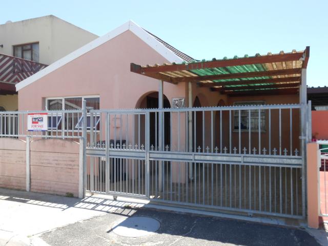 3 Bedroom House for Sale For Sale in Cape Town Centre - Home Sell - MR104785