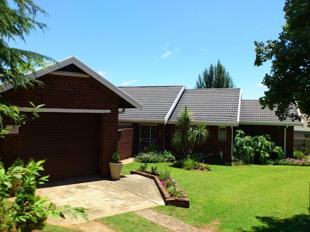 3 Bedroom House for Sale For Sale in Emalahleni (Witbank)  - Private Sale - MR104870