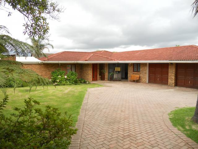5 Bedroom House for Sale For Sale in Eden George - Private Sale - MR104920
