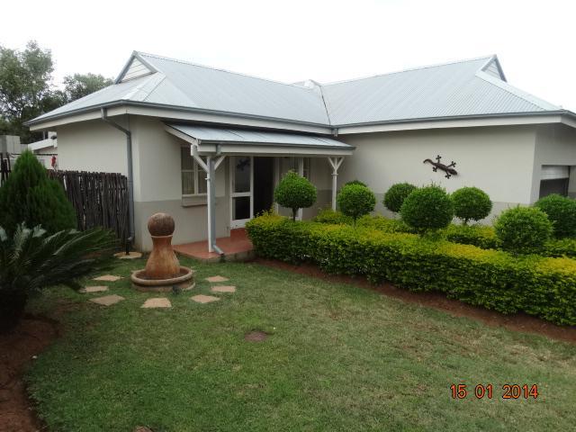 3 Bedroom House for Sale For Sale in Rustenburg - Private Sale - MR104951