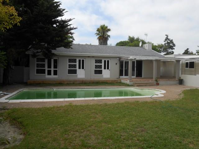 3 Bedroom House for Sale For Sale in Flamingo Vlei - Home Sell - MR105016