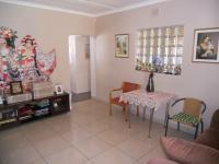 Lounges - 34 square meters of property in Umzinto