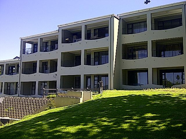 2 Bedroom Apartment for Sale For Sale in Knysna - Private Sale - MR105154