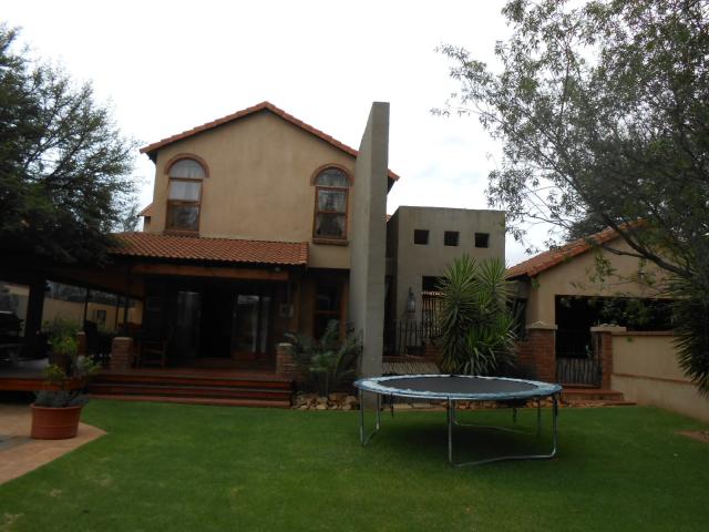 4 Bedroom House for Sale For Sale in Midstream Estate - Private Sale - MR105171