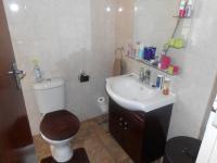 Bathroom 1 - 6 square meters of property in Vereeniging
