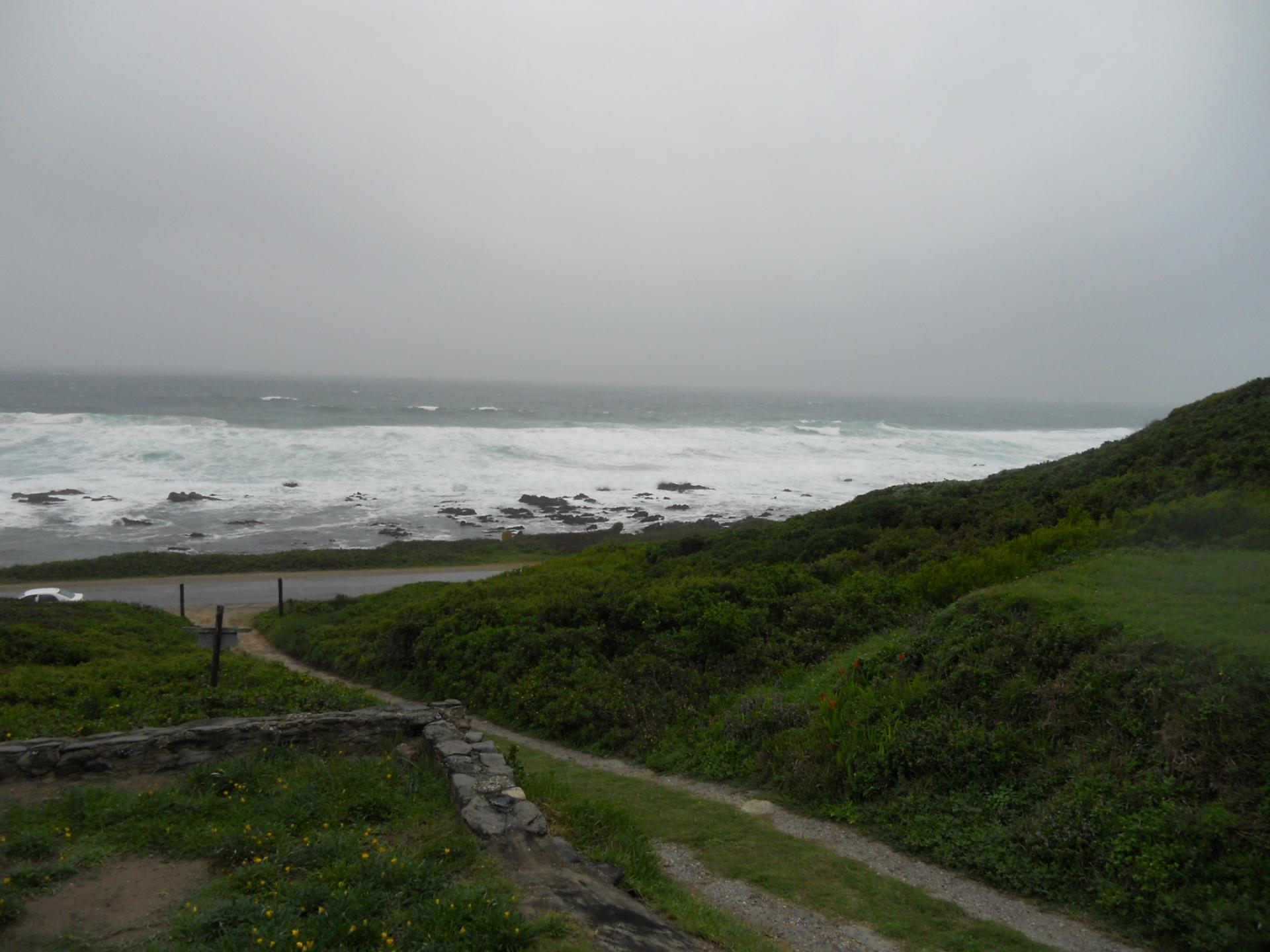 Front View of property in Beachview