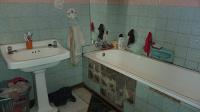 Bathroom 1 - 18 square meters of property in Jameson Park