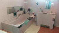 Bathroom 1 - 18 square meters of property in Jameson Park