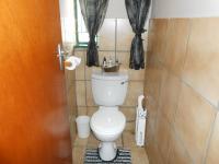 Bathroom 1 - 5 square meters of property in Modimolle (Nylstroom)