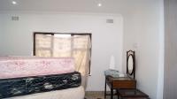 Bed Room 1 - 16 square meters of property in Scottburgh