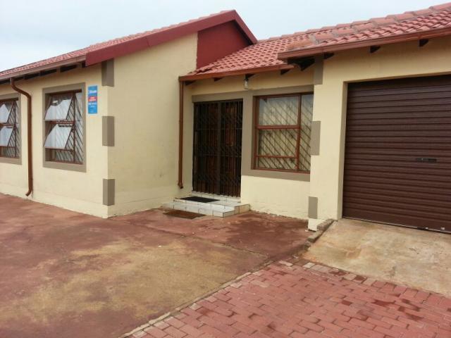 2 Bedroom House for Sale For Sale in Dawn Park - Private Sale - MR105551