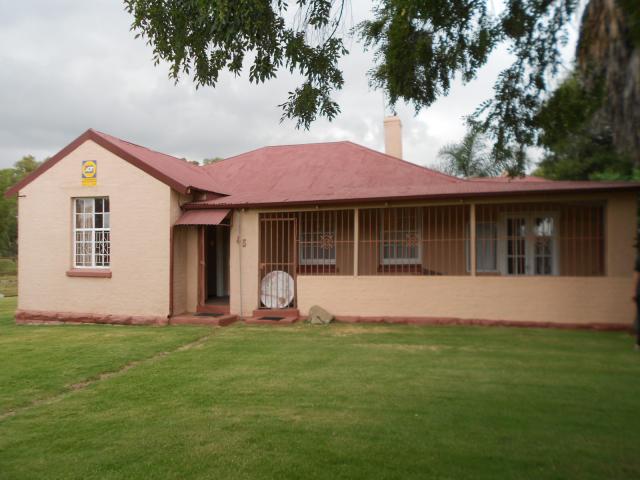 4 Bedroom House for Sale For Sale in Brakpan - Home Sell - MR105596